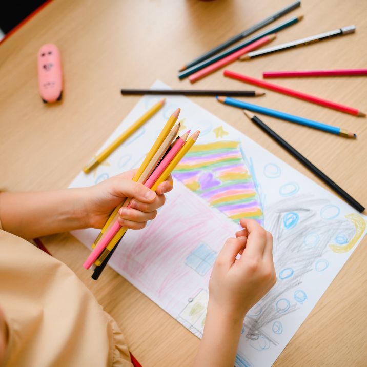 10 activités pour occuper les enfants quand il pleut par NOUNOU ADOM SAVENAY