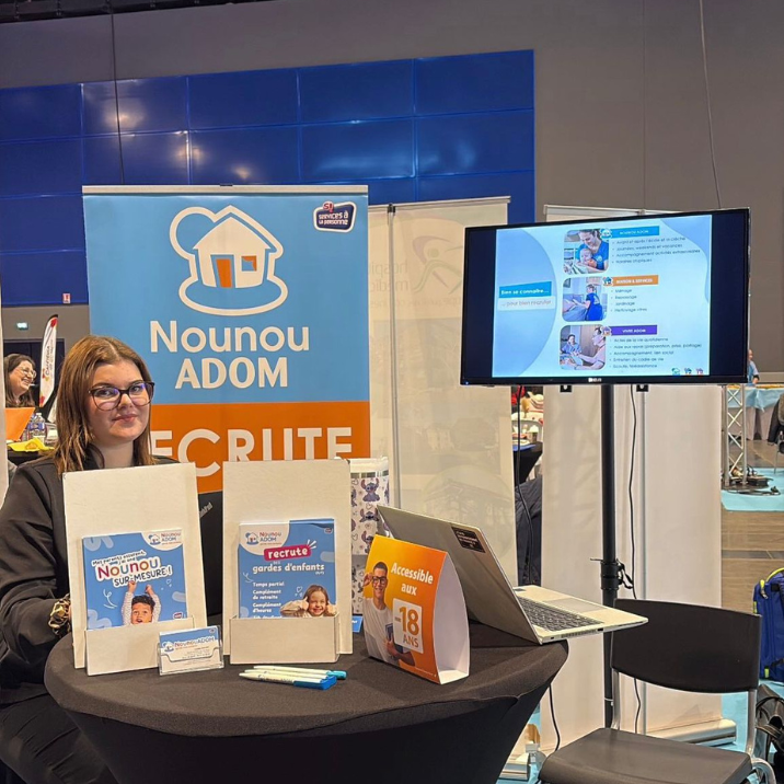 NOUNOU ADOM au Salon de l’Emploi de Fontenay-le-Comte NOUNOU ADOM au Salon de l’Emploi de Fontenay-le-Comte