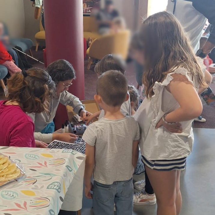 🎬 Un ciné-goûter réussi à Fontenay-le-Comte : un bel événement familial 🎬 Un ciné-goûter réussi à Fontenay-le-Comte : un bel événement familial